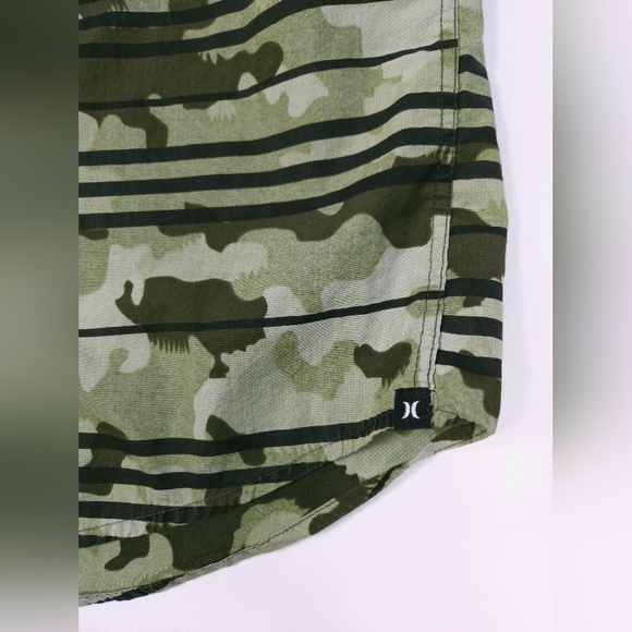 Hurley Argo Camo Palm Casual Short Sleeve Shirt Stripe Green Men's size Medium - Picture 3 of 14